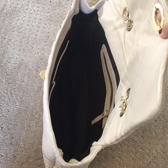 White Italian Leather Bag - Picture 4 of 8